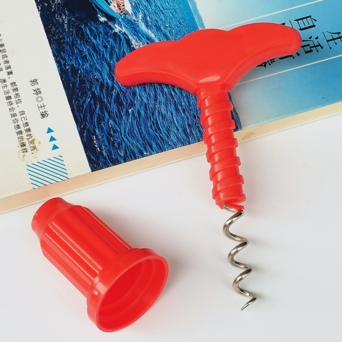 Red Wine Bottle Opener, Wine B - Wine In Beer Bottle recensione e prezzo