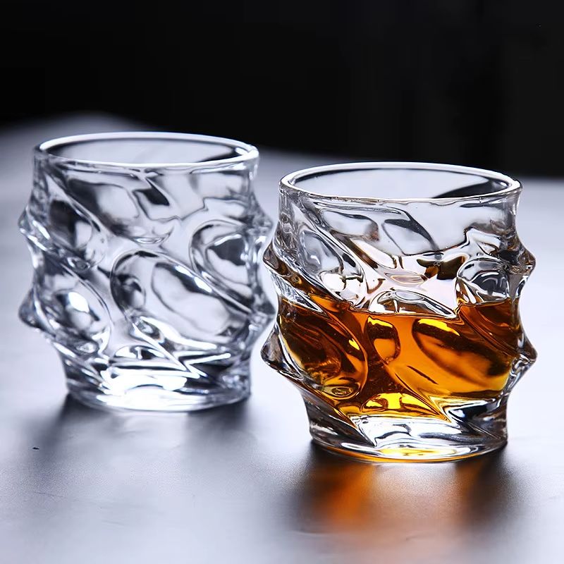 320ml Transparent Cocktail Bra - Wine In Beer Glass recensione e prezzo