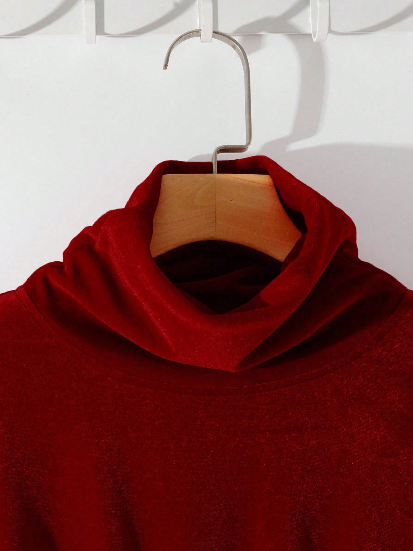 Women's Velvet High Neck Peplu - Wine & Beer Emporium recensione e prezzo